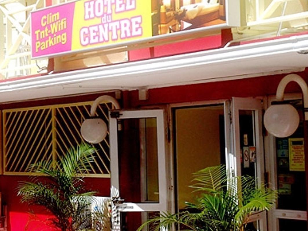 Hotel Du Centre Saint-Denis Bagian luar foto