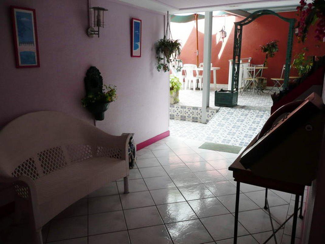 Hotel Du Centre Saint-Denis Bagian luar foto