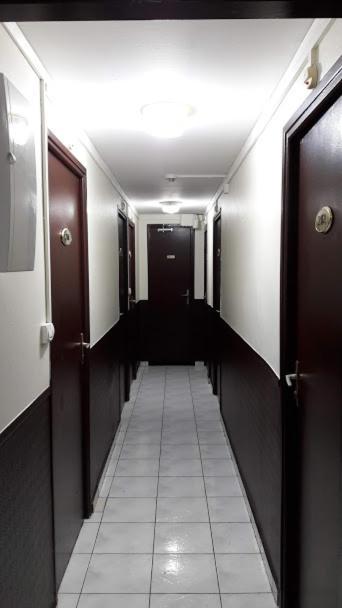 Hotel Du Centre Saint-Denis Bagian luar foto